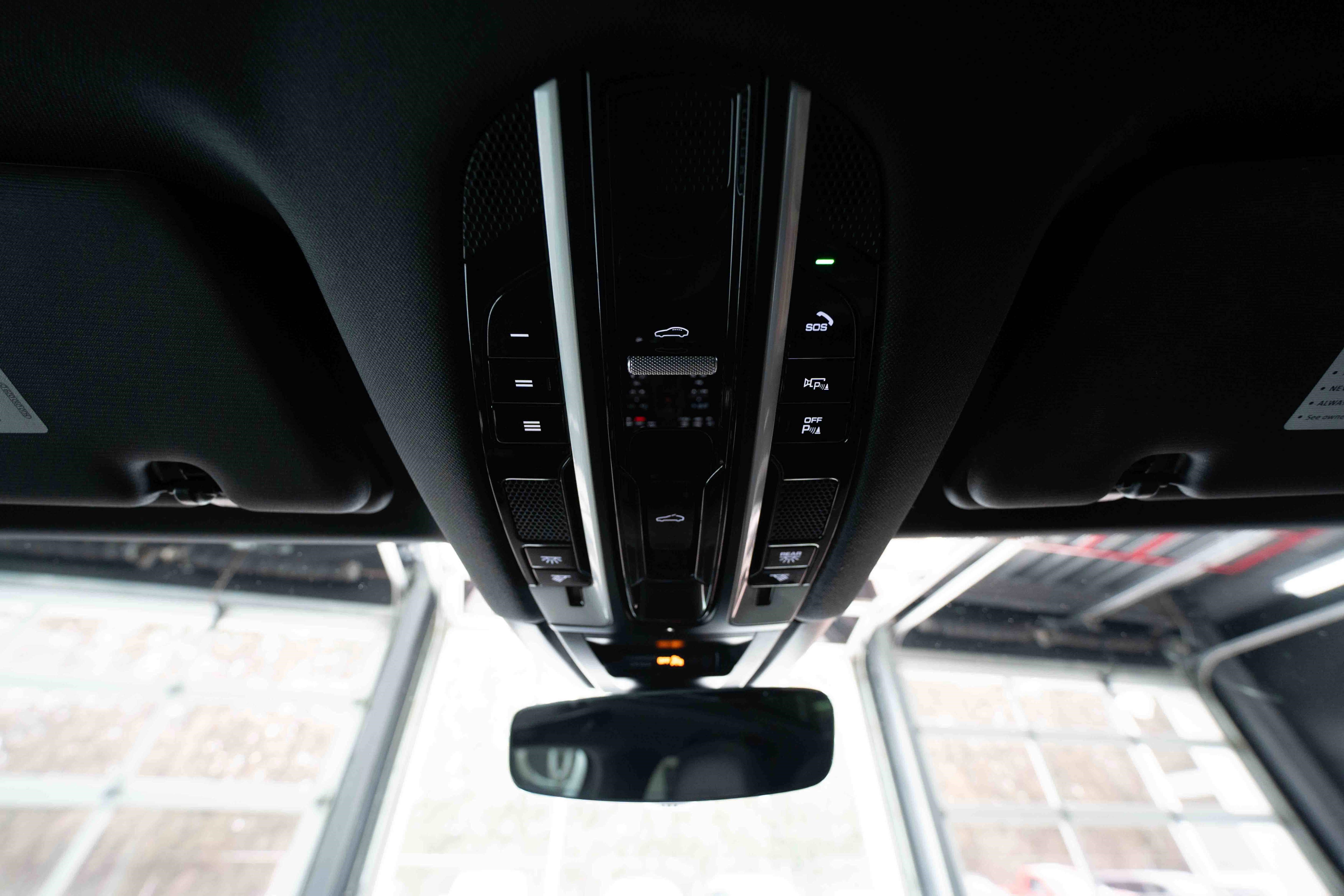 Used 2023 Porsche Cayenne image 18