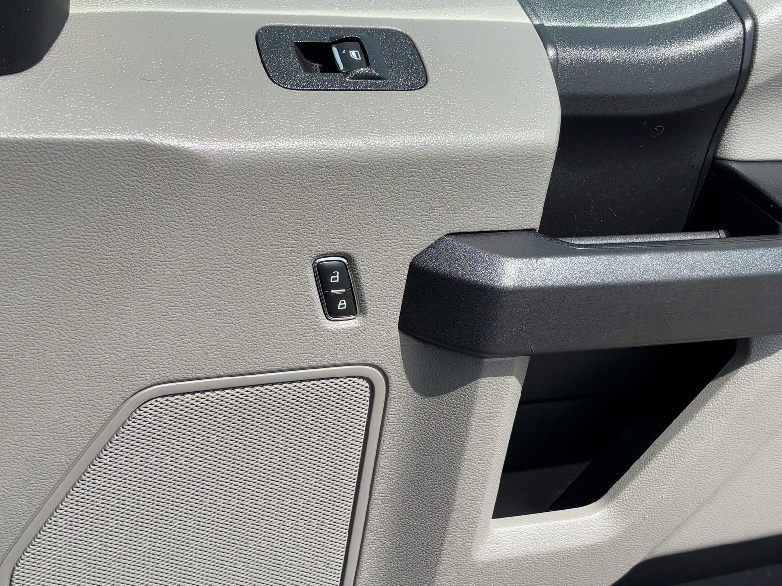 Used 2020 Ford F150 XL w/ Equipment Group 101A Mid image 11