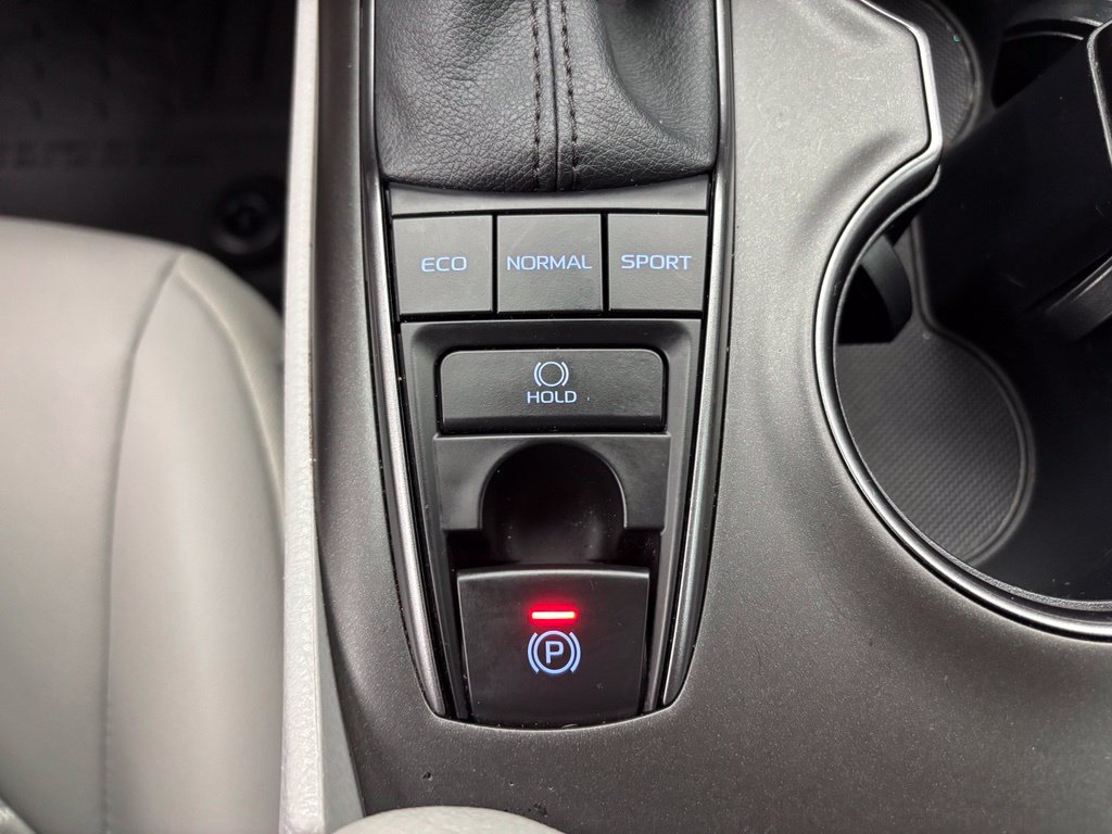 Used 2024 Toyota Camry SE AWD/4WD image 26