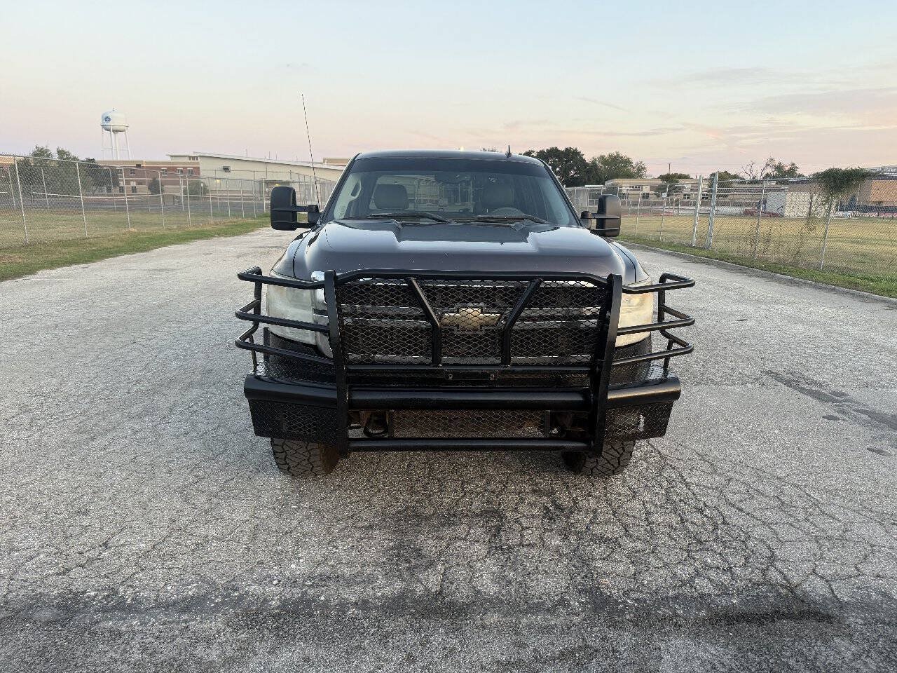 Used 2011 Chevrolet Silverado 2500 LTZ AWD/4WD image 4