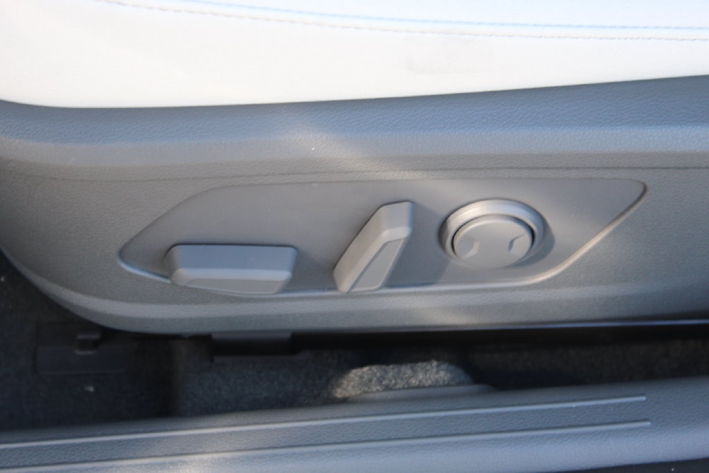 New 2026 Hyundai Sonata SEL FWD image 13