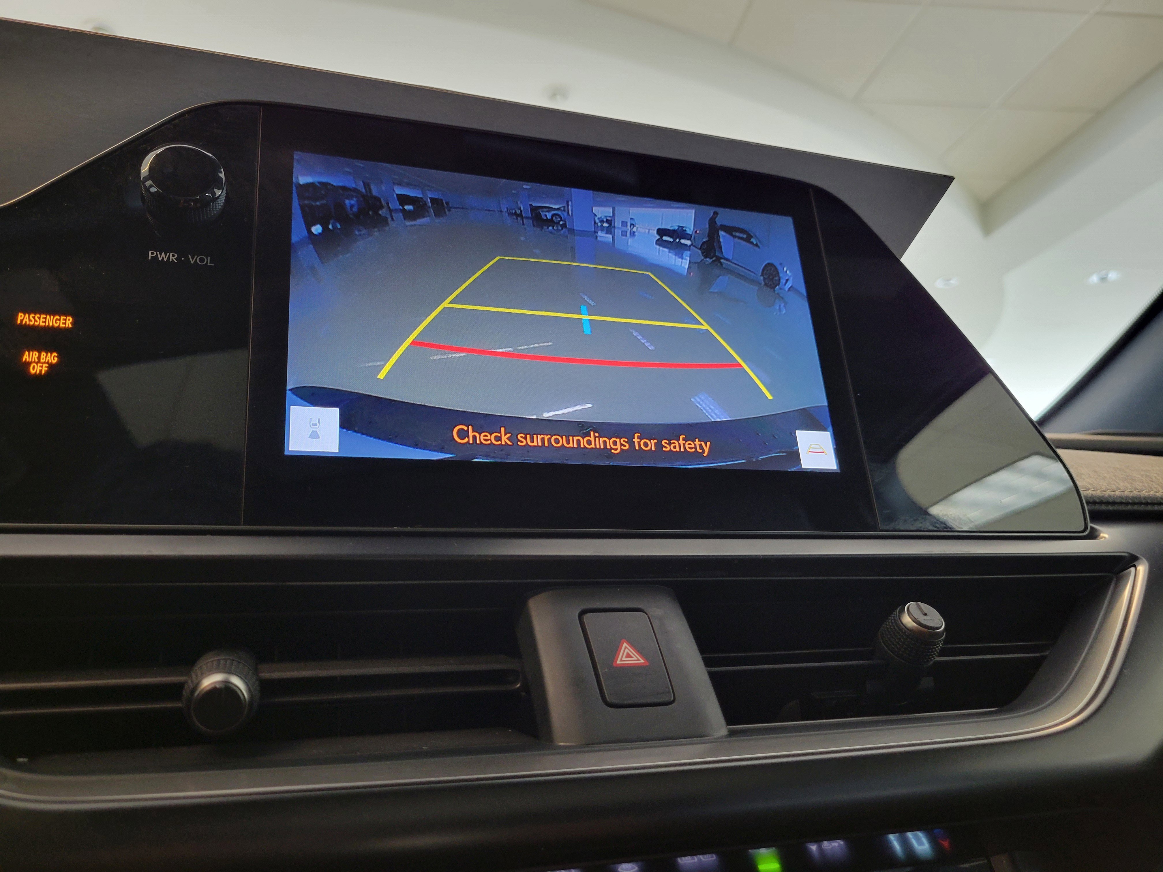 Used 2025 Lexus UX 300h FWD image 34
