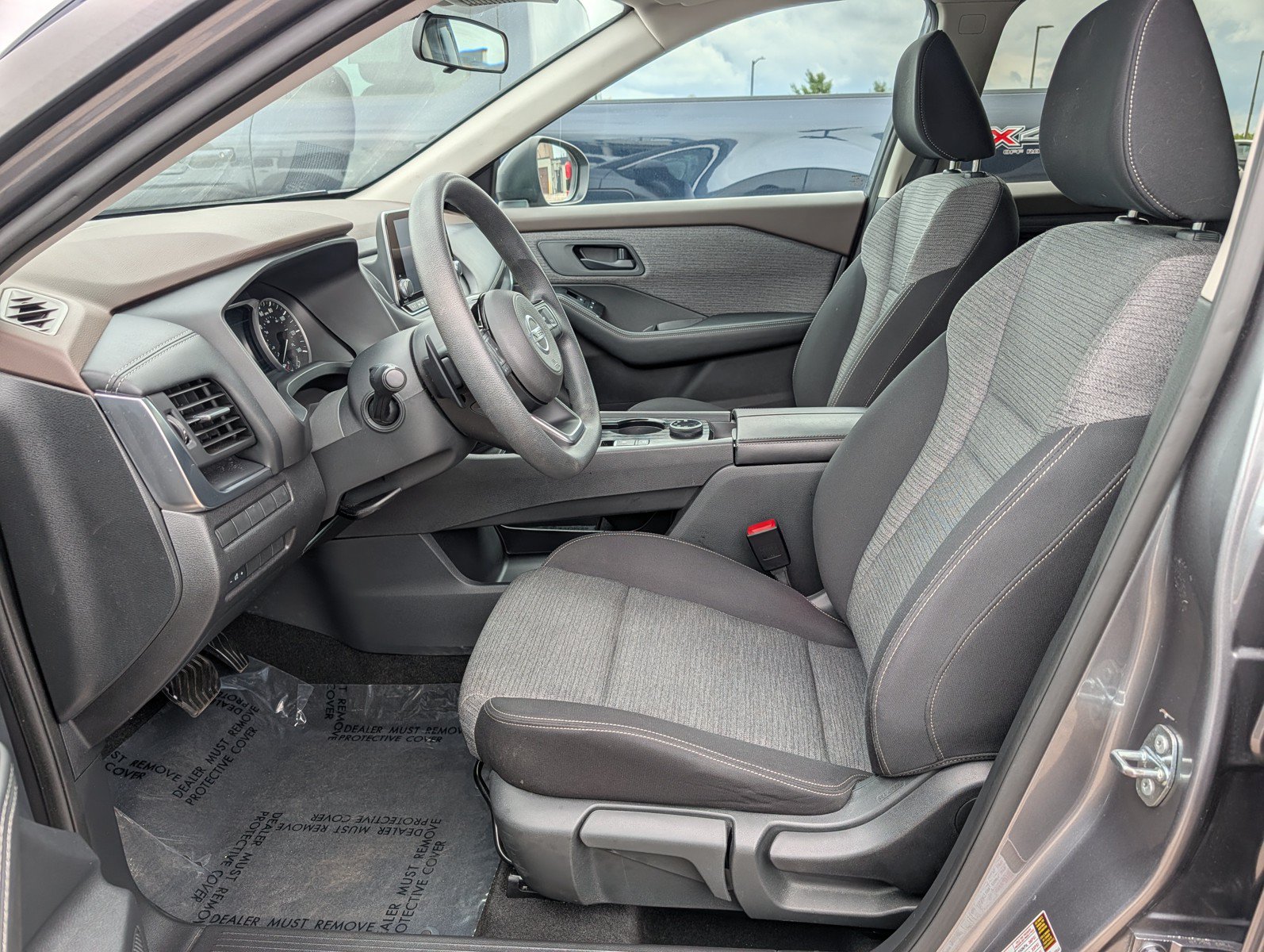 Used 2021 Nissan Rogue S AWD/4WD image 12