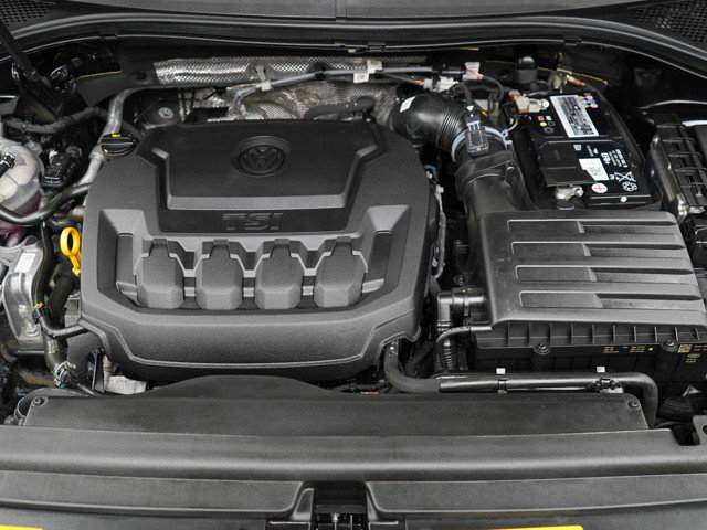 Used 2023 Volkswagen Tiguan SE R-Line image 29