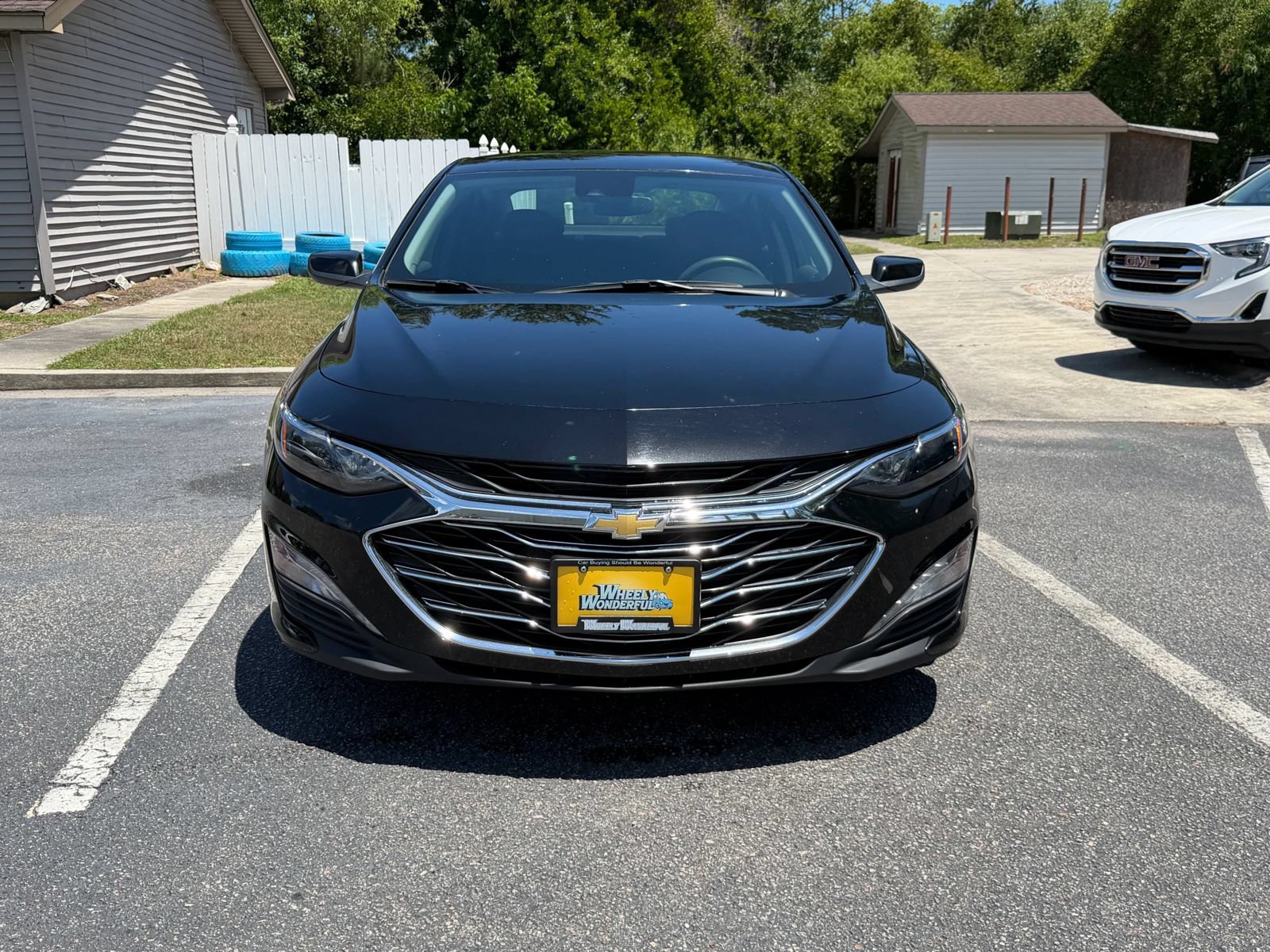 Used 2023 Chevrolet Malibu LT w/ Driver Confidence Package FWD image 2