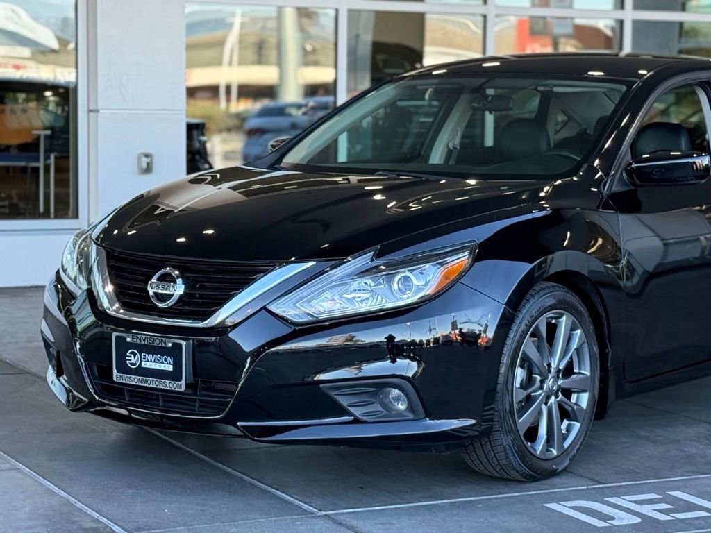 Used 2018 Nissan Altima 2.5 SR w/ SR Special Edition image 3