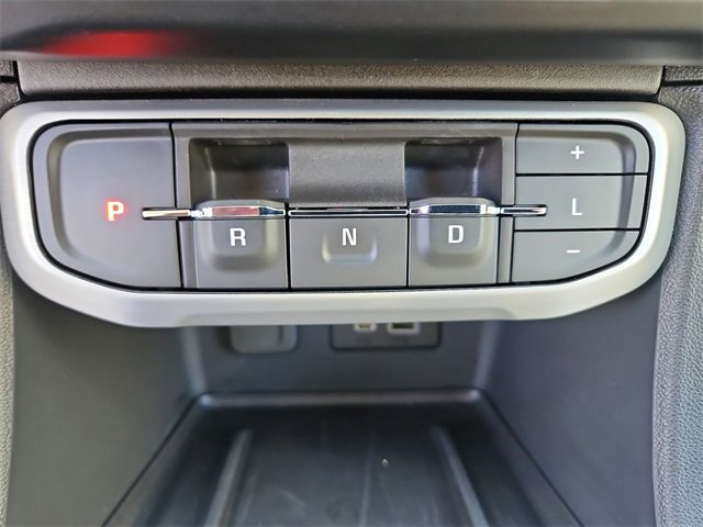 Used 2023 GMC Acadia SLE w/ Driver Convenience Package image 16