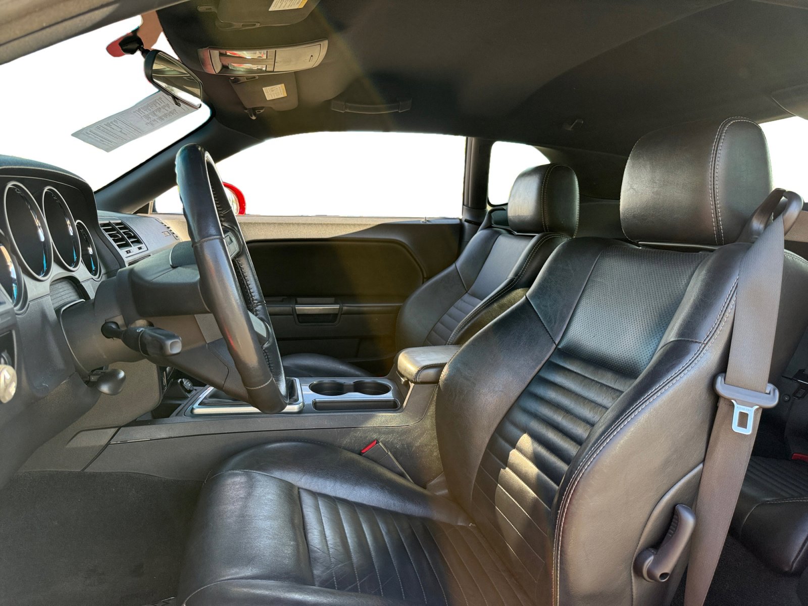 Used 2010 Dodge Challenger R/T image 9