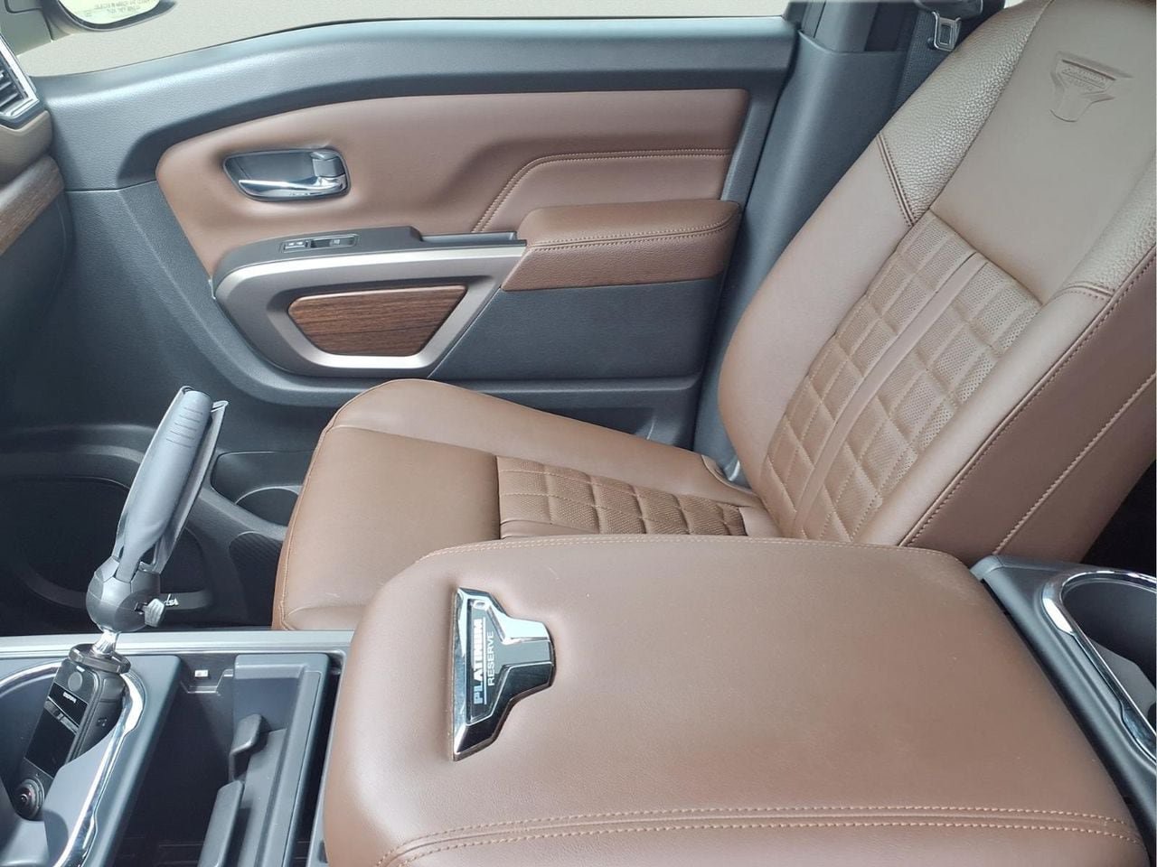Used 2023 Nissan Titan Platinum Reserve w/ Moonroof Package AWD/4WD image 13