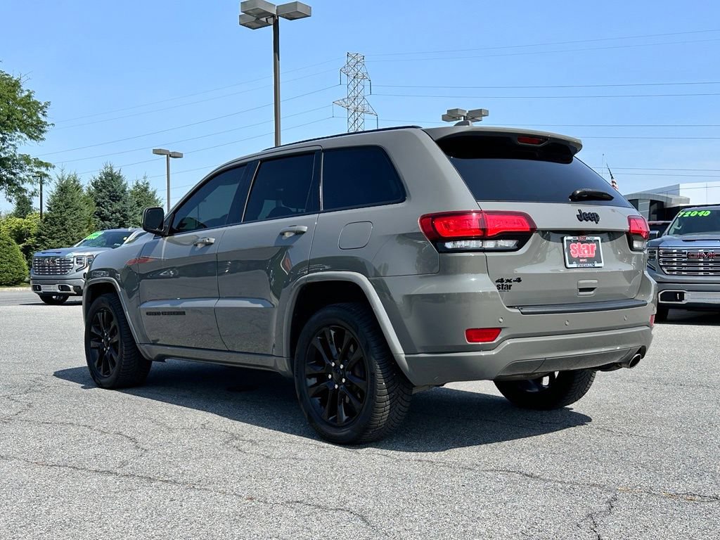 Used 2020 Jeep Grand Cherokee Altitude AWD/4WD image 8