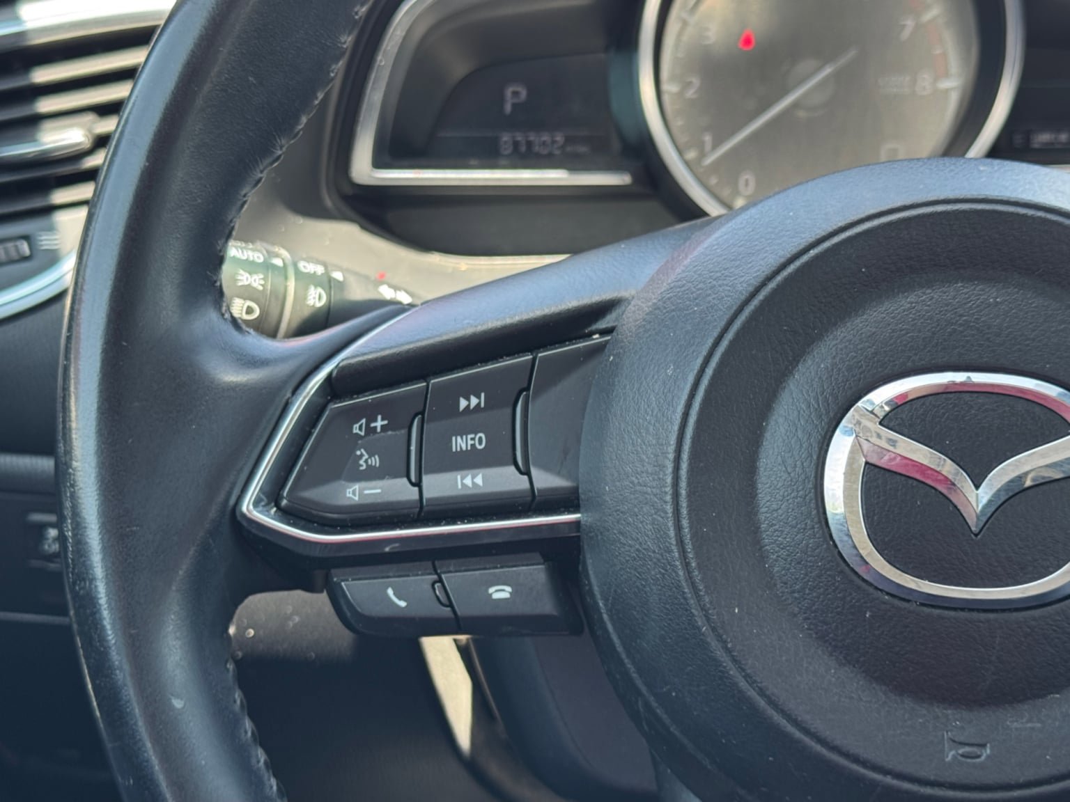 Used 2018 MAZDA MAZDA3 Grand Touring FWD image 22