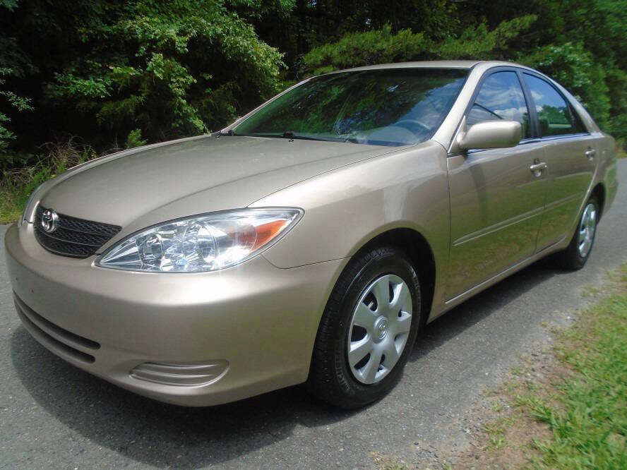 Used 2004 Toyota Camry LE