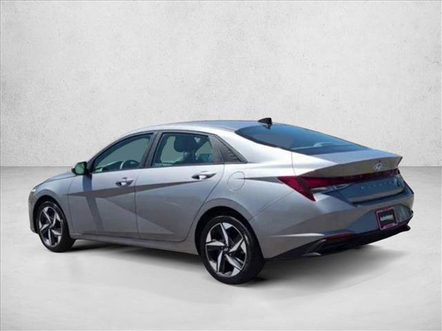 Used 2023 Hyundai Elantra SEL w/ Convenience Package FWD image 6