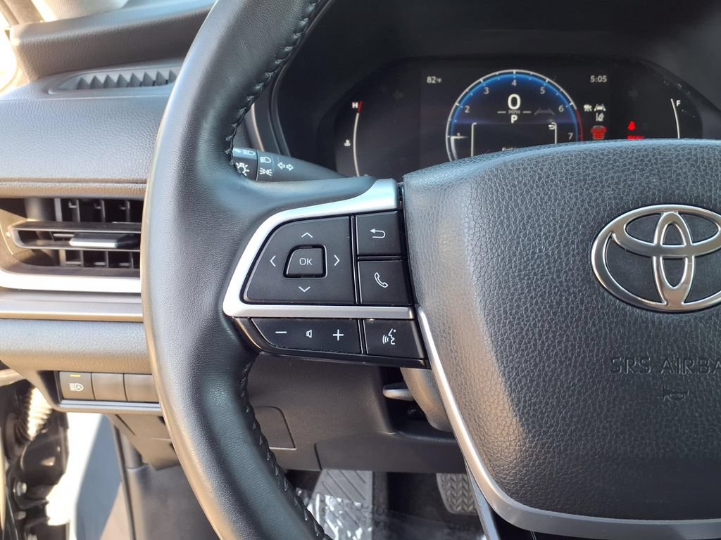 Used 2024 Toyota Grand Highlander AWD image 17