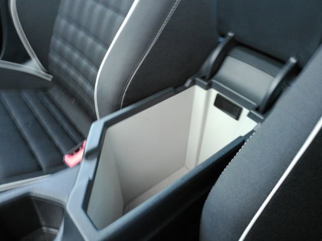 Used 2024 Volkswagen Jetta Sport image 39