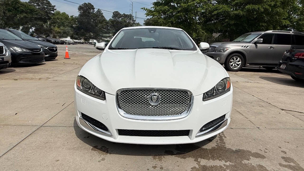 Used 2013 Jaguar XF RWD image 11