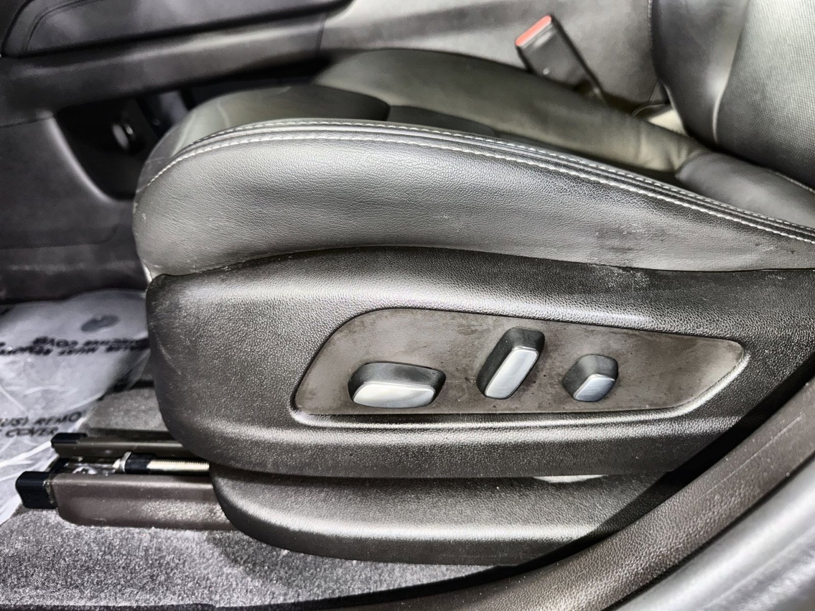 Used 2023 Cadillac XT6 Sport image 30