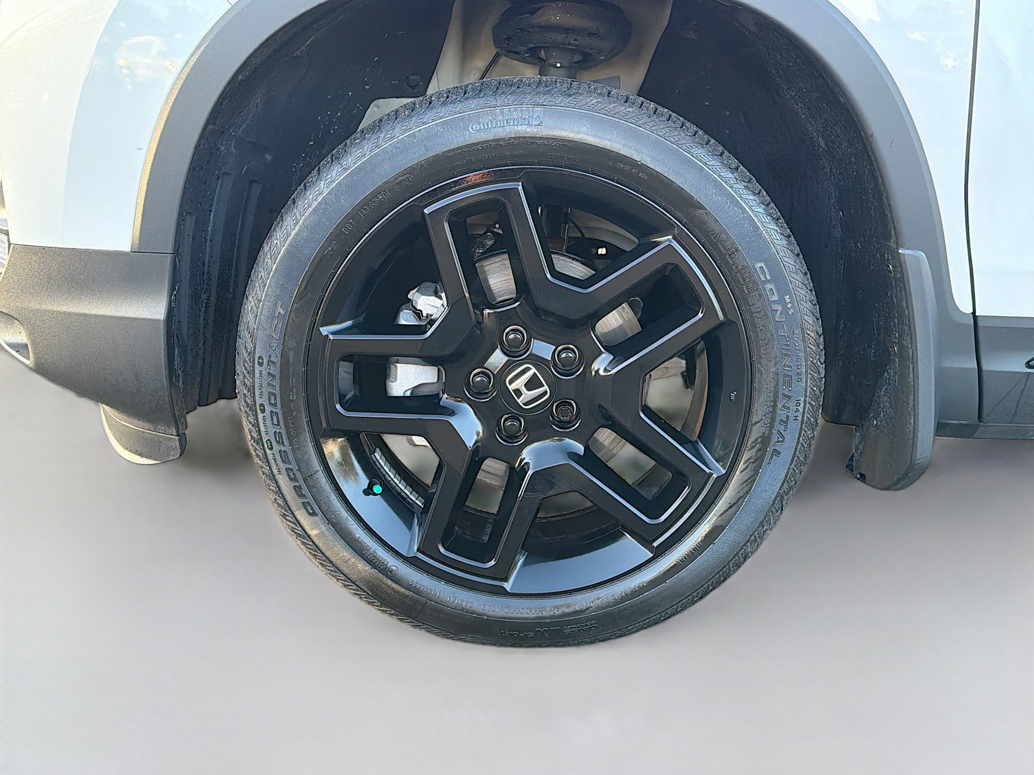 Used 2025 Honda Passport Black Edition image 42