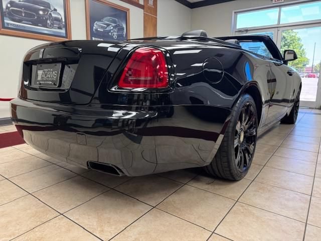 Used 2018 Rolls-Royce Dawn RWD image 23