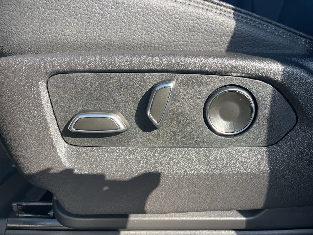 Used 2025 GMC Sierra 1500 Denali w/ Technology Package image 13