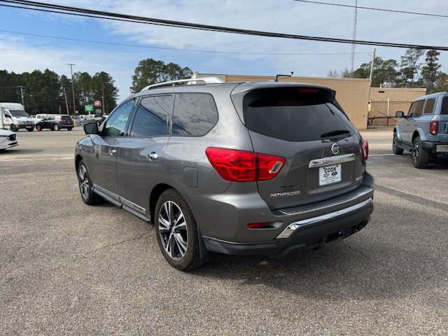 Used 2017 Nissan Pathfinder Platinum w/ Cargo Package image 9