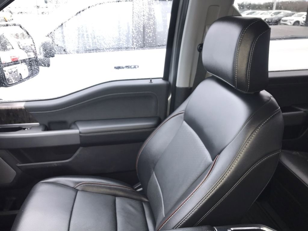 Used 2024 Ford F350 Lariat w/ Chrome Package image 23