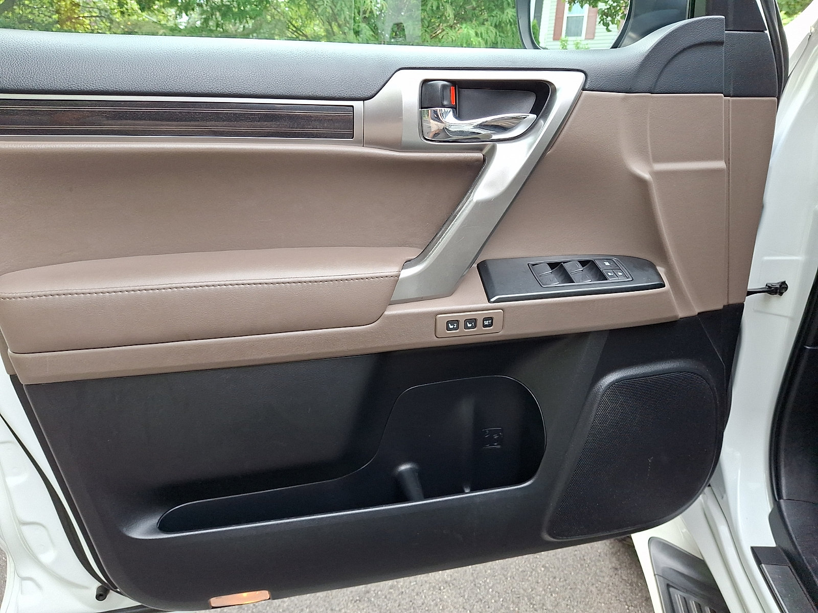 Certified 2023 Lexus GX 460 Premium w/ Premium Package AWD/4WD image 13