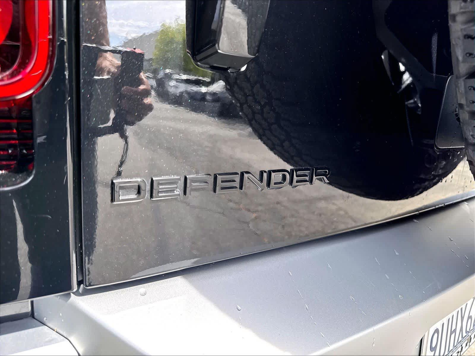 Used 2025 Land Rover Defender 130 S AWD/4WD image 11