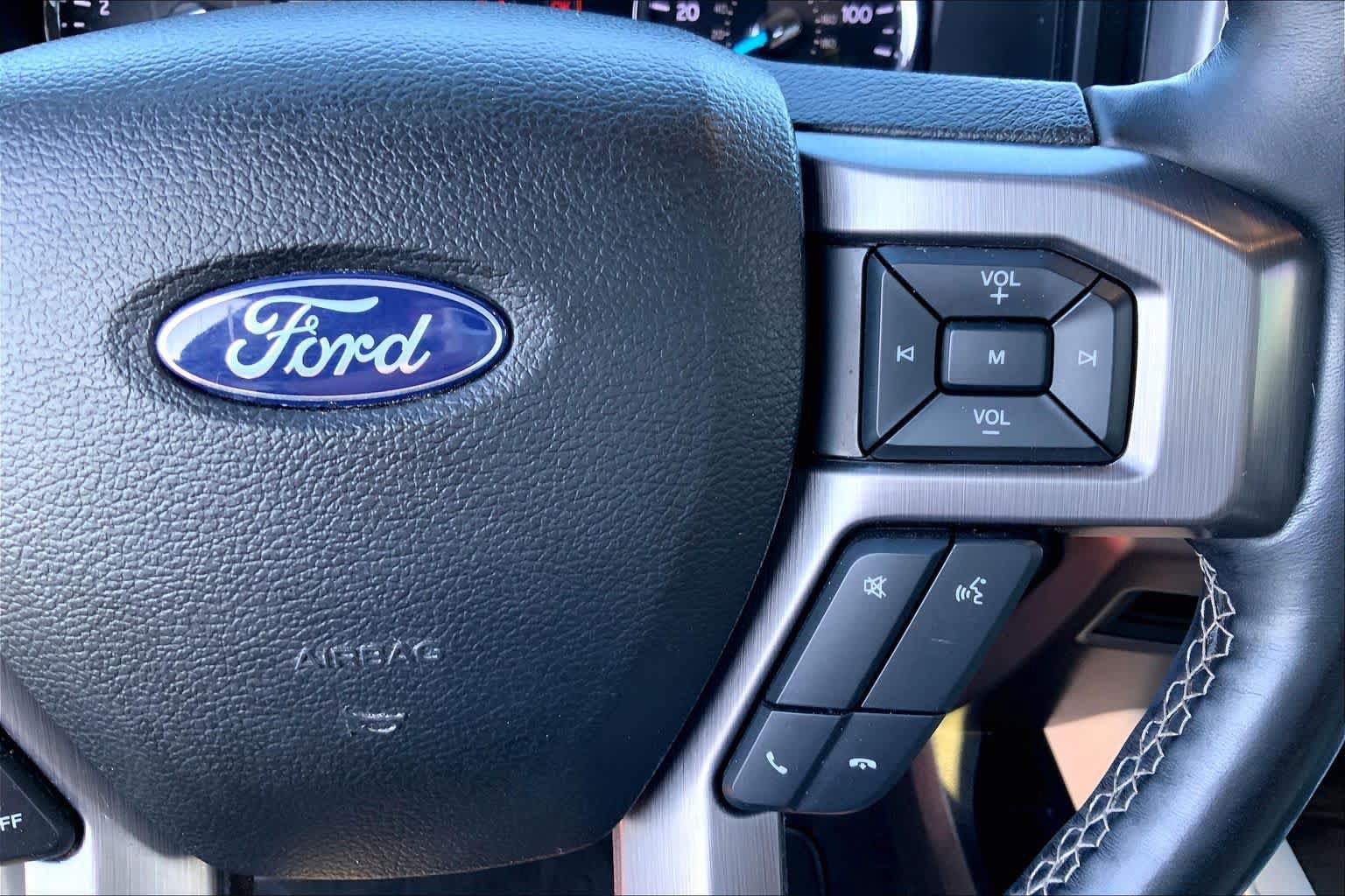 Used 2018 Ford Expedition Platinum RWD image 25