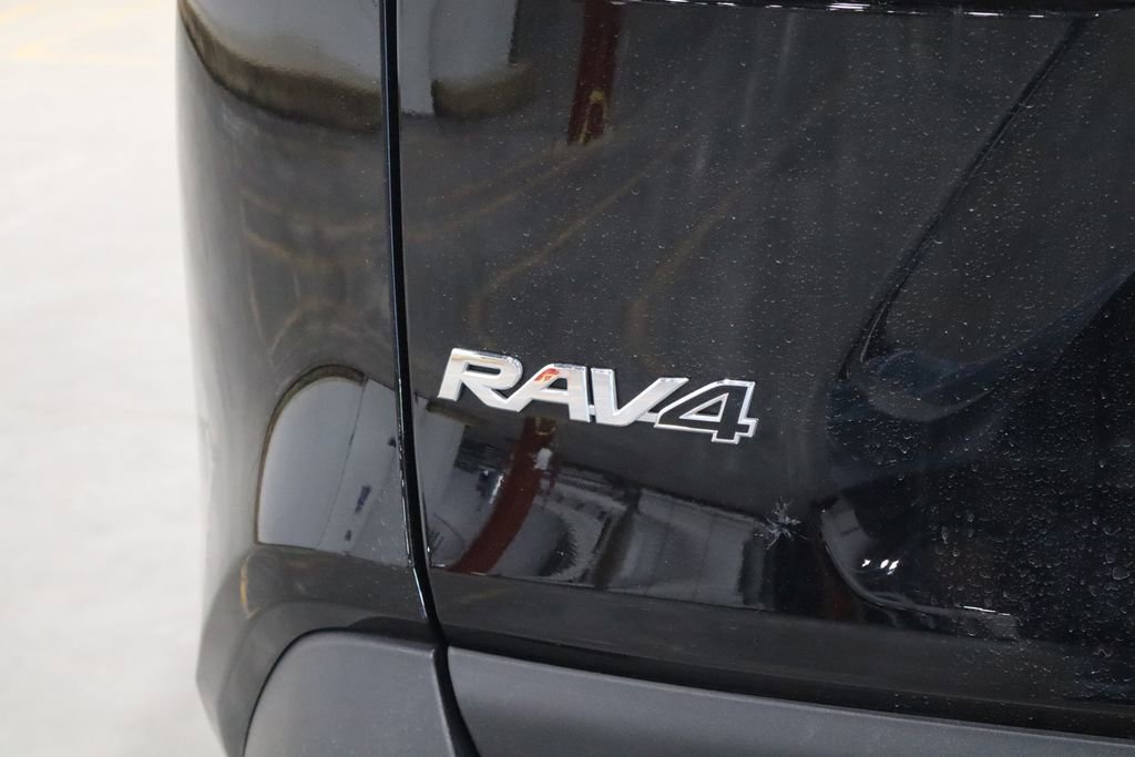 Used 2024 Toyota RAV4 XLE Premium image 39