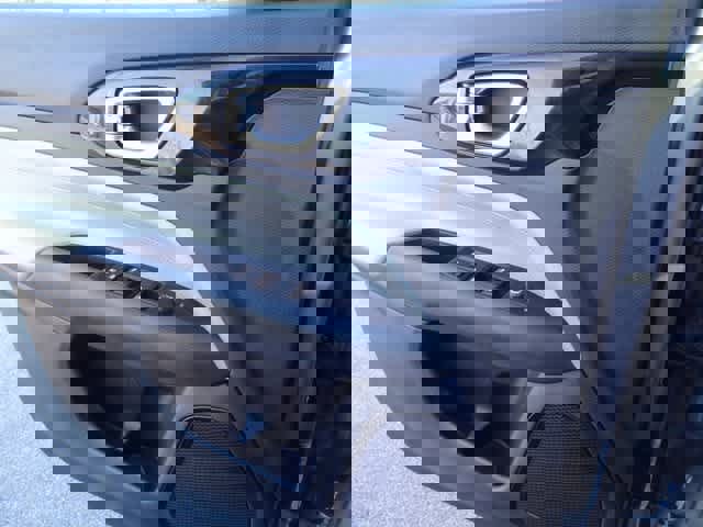 Used 2022 Jeep Compass Limited image 15