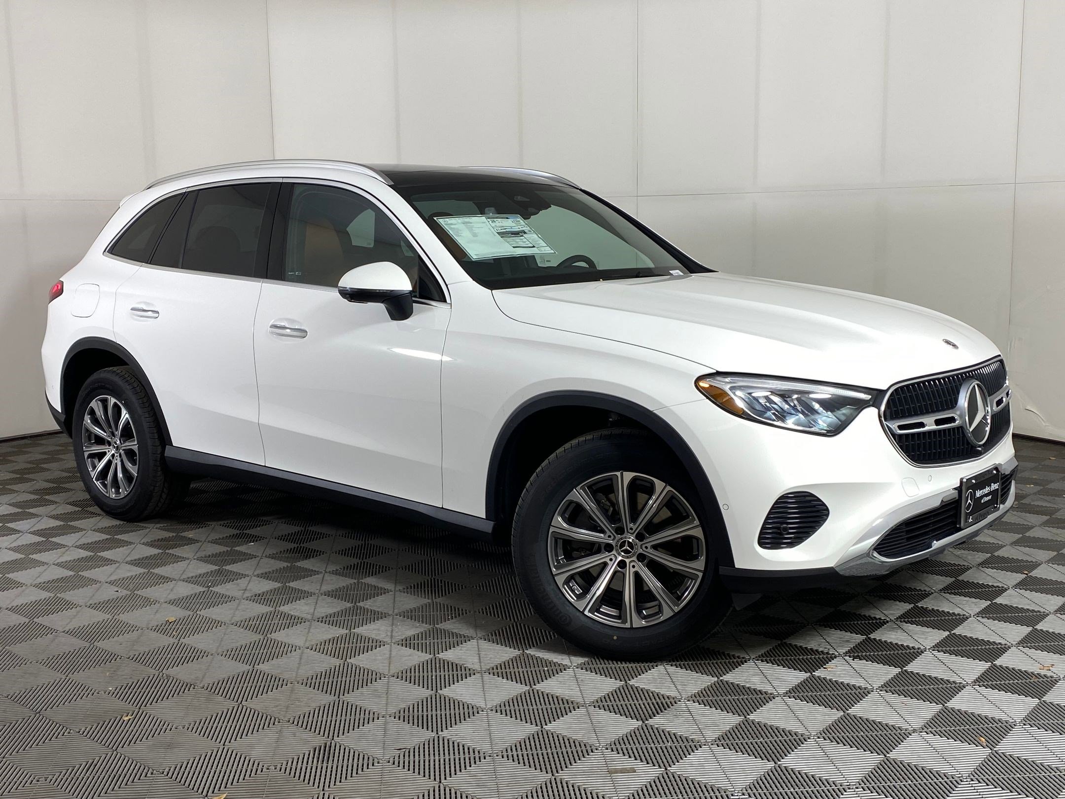 Used 2026 Mercedes-Benz GLC 300 4MATIC image 6