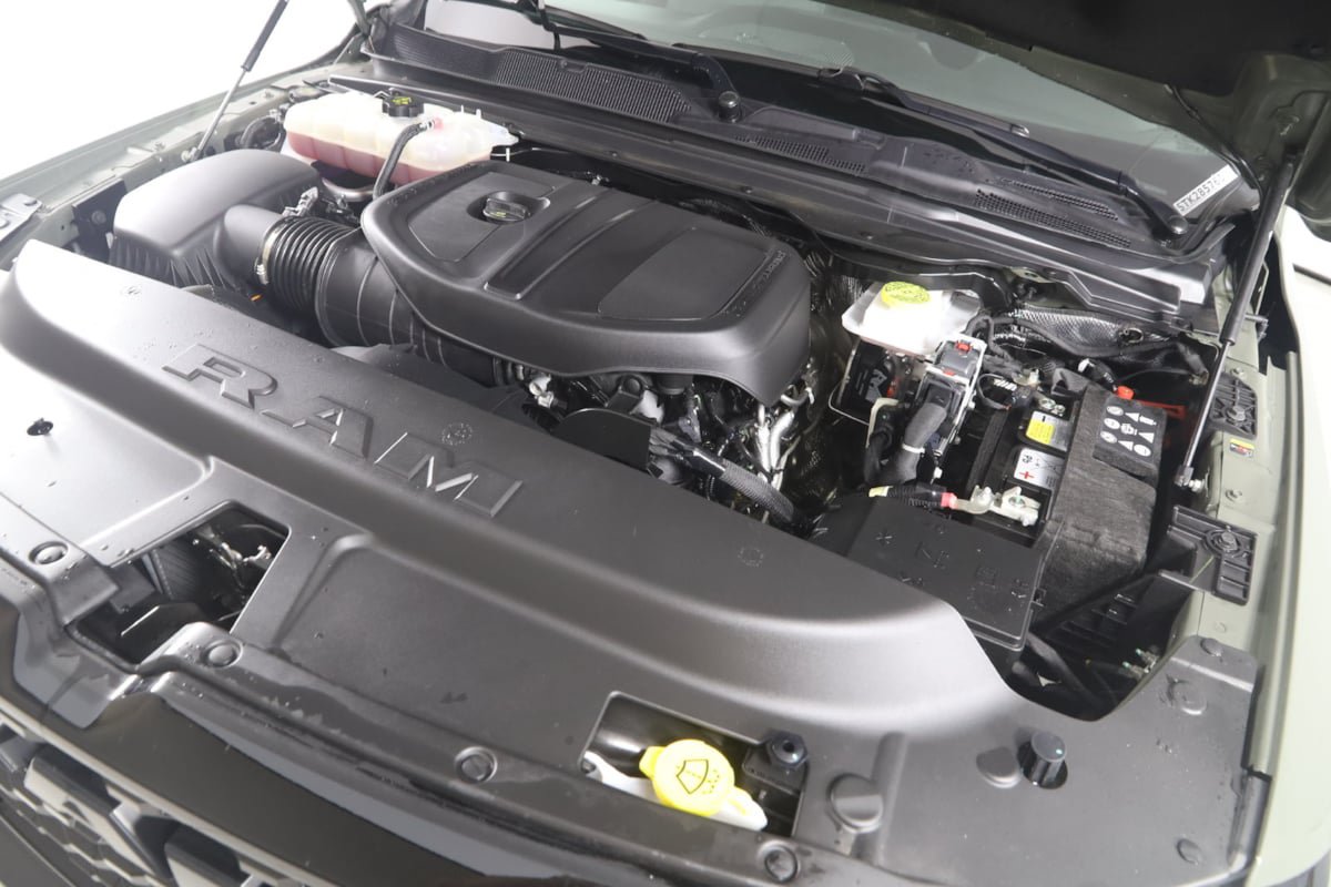 Used 2026 RAM 1500 Warlock AWD/4WD image 16
