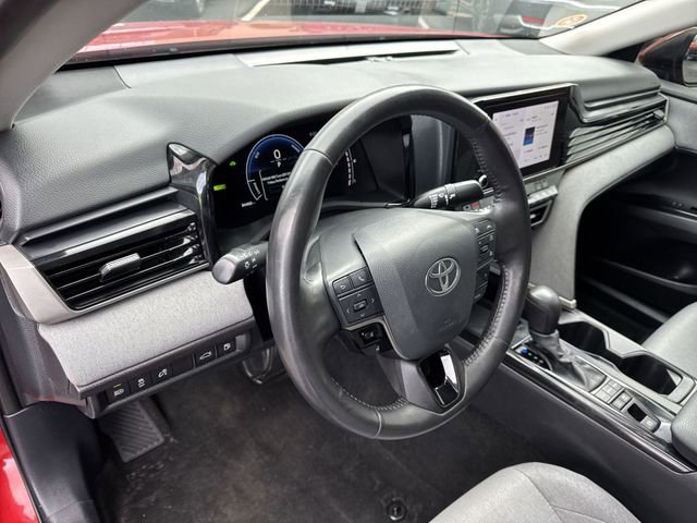 Used 2025 Toyota Camry LE w/ Convenience Package image 21