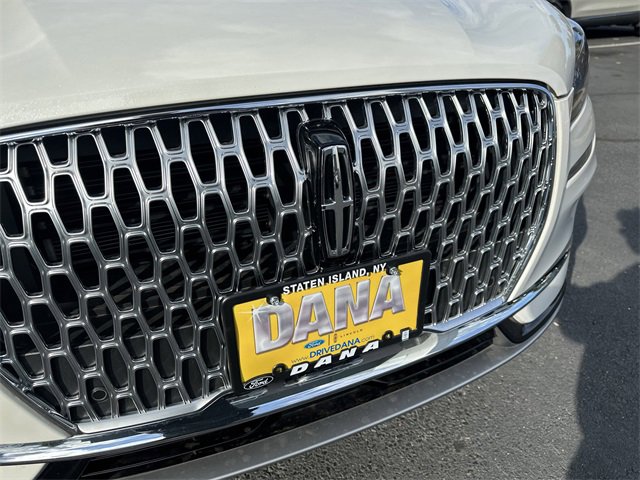 Certified 2024 Lincoln Corsair AWD w/ Equipment Group 101A image 10