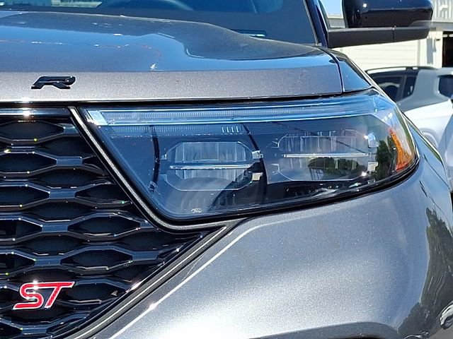Used 2023 Ford Explorer ST w/ Equipment Group 401A image 9