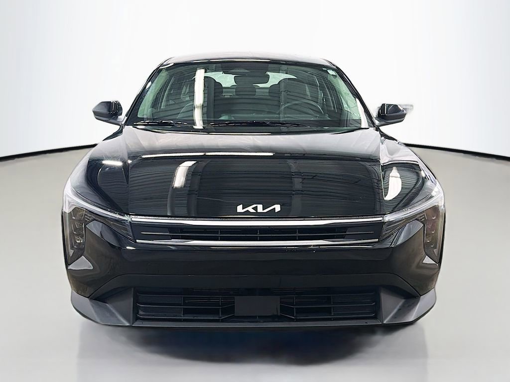 Used 2025 Kia K4 LXS image 3