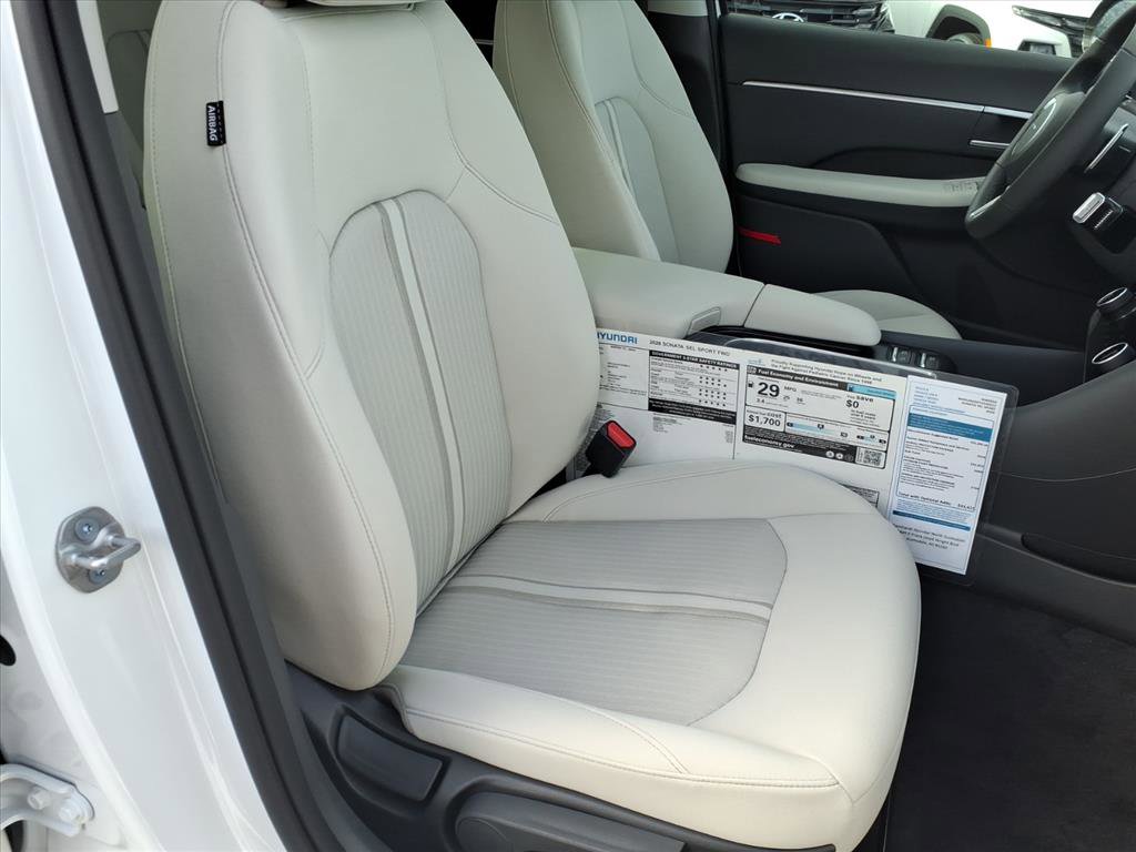 New 2026 Hyundai Sonata SEL FWD image 7