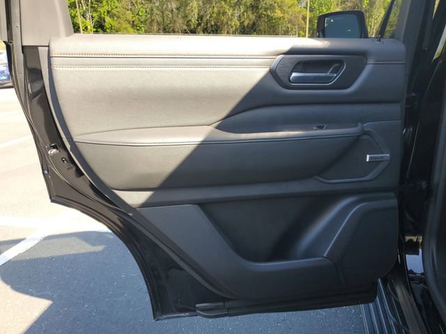 Certified 2025 Nissan Armada PRO-4X image 10