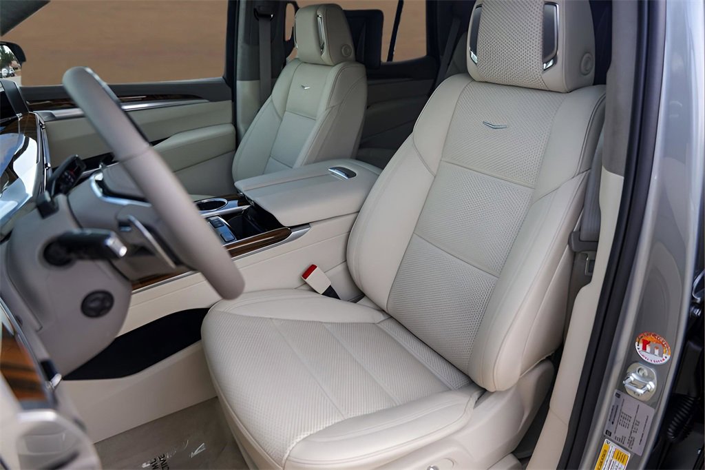 Certified 2025 Cadillac Escalade Sport Platinum image 7