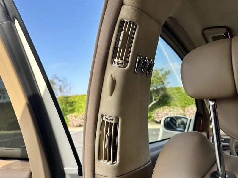 Used 2006 Maybach 57 RWD image 27