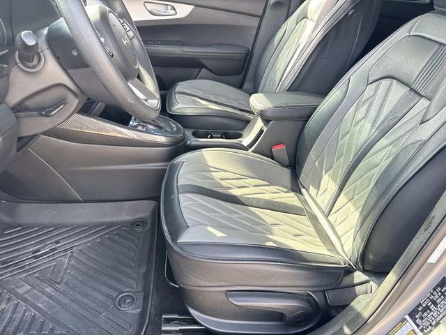 Used 2023 Kia Forte LXS image 13