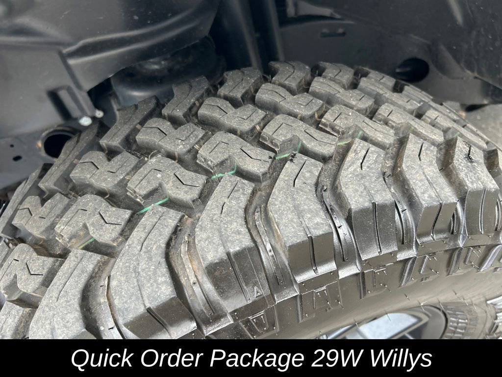 Used 2024 Jeep Wrangler Unlimited image 12