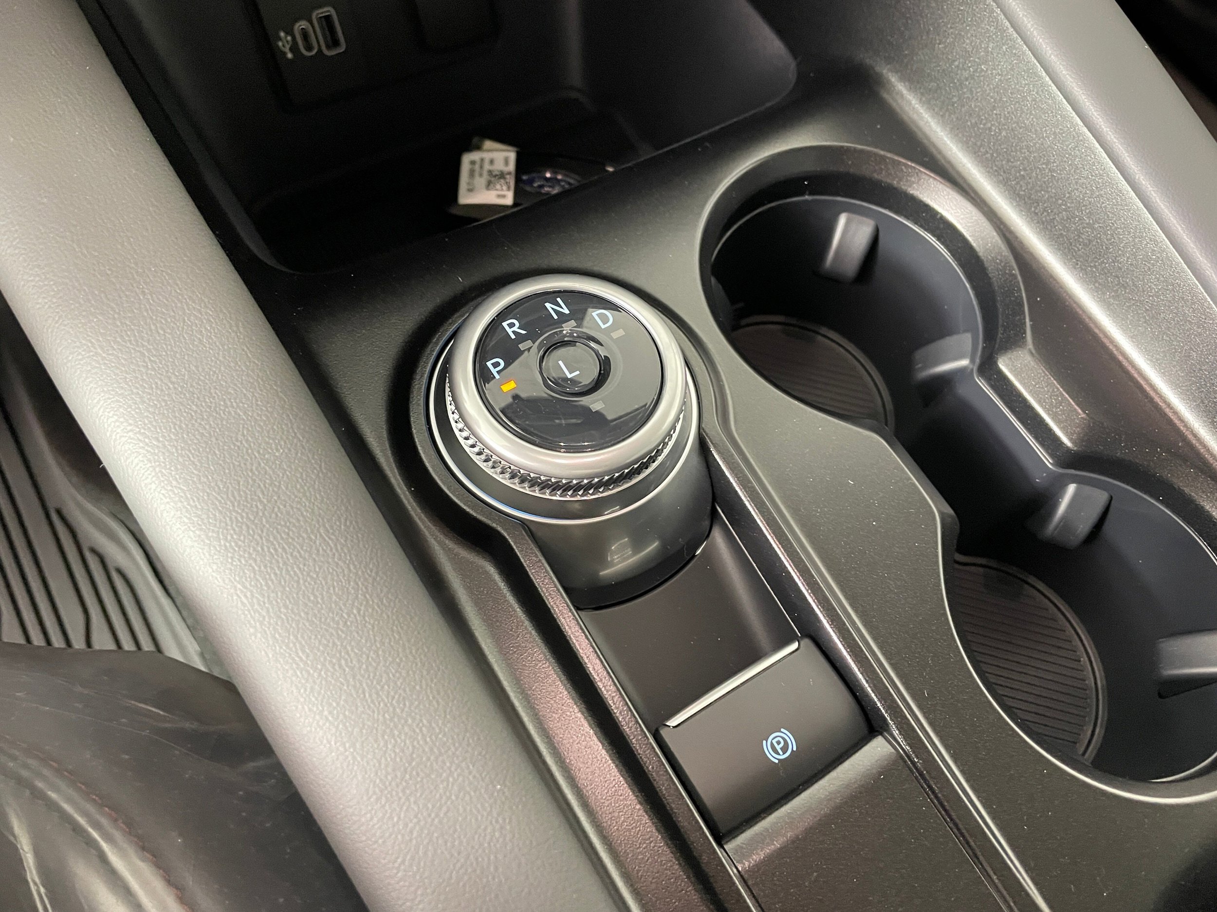 New 2026 Ford Explorer Active RWD image 4