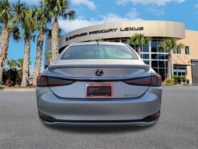 Used 2021 Lexus ES 300h w/ Premium Package image 5