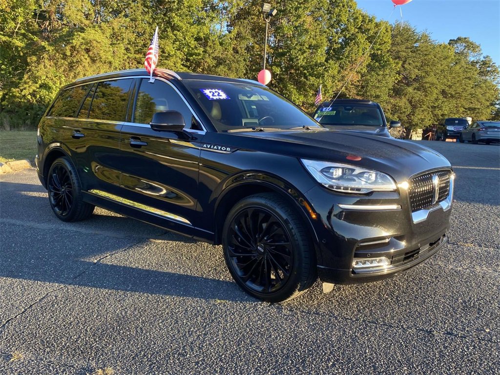 Used 2022 Lincoln Aviator Reserve w/ Equipment Group 201A image 6