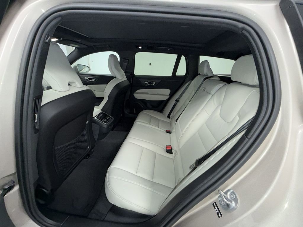 New 2026 Volvo V60 B5 Cross Country Ultra w/ Protection Package Premier image 5