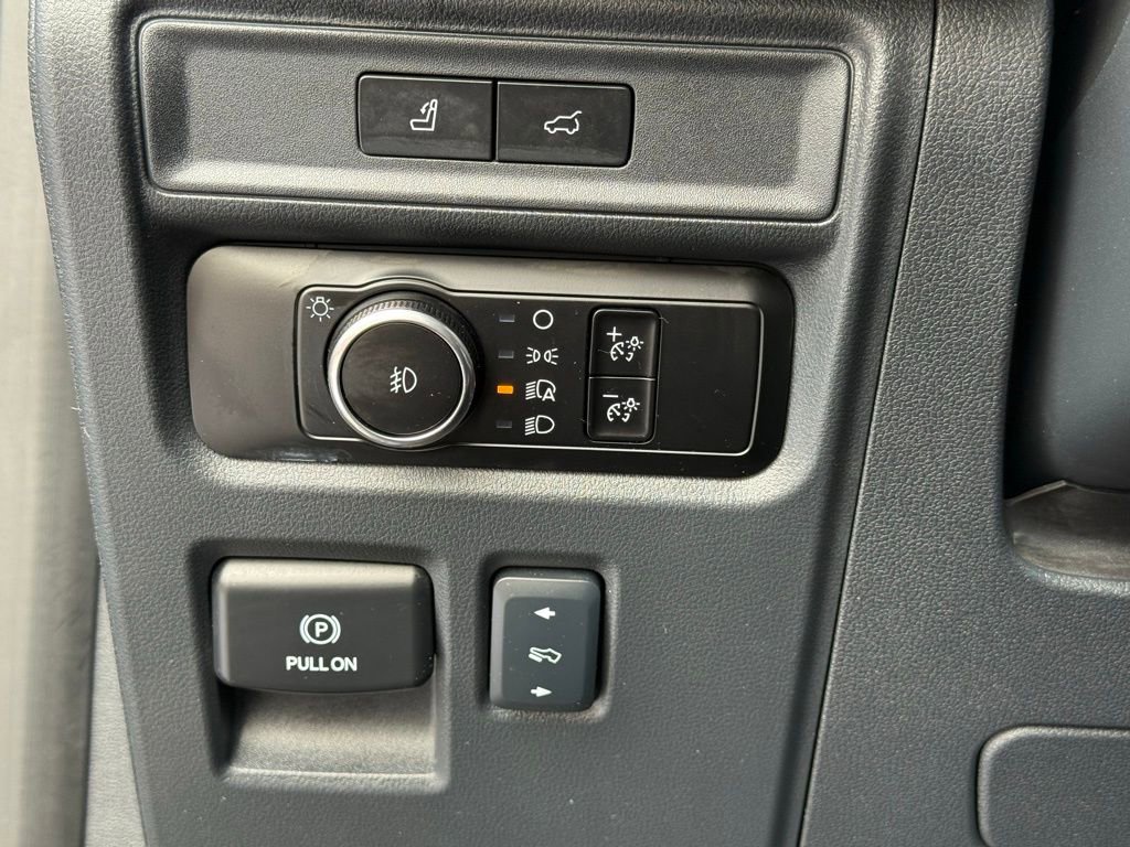 Used 2024 Ford Expedition Max Limited image 10