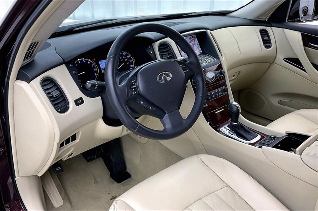 Used 2016 INFINITI QX50 AWD w/ Premium Plus Package image 18