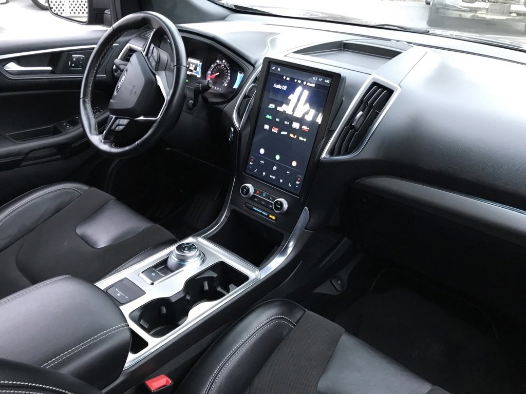 Used 2022 Ford Edge ST image 8